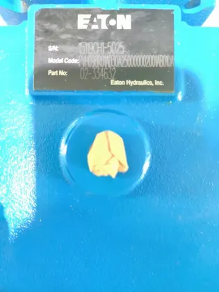 Shop for Eaton Vickers Hydraulic Main Pumps (PVT74, PVT98, PVT131, PVT141, PVH098R01AJ30A250000002001AB010A) and Hydraulic Oil Pumps