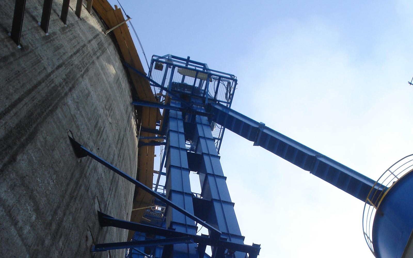 Well Elevating Conveyor