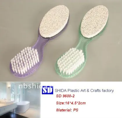 S-shaped rubber nail brush