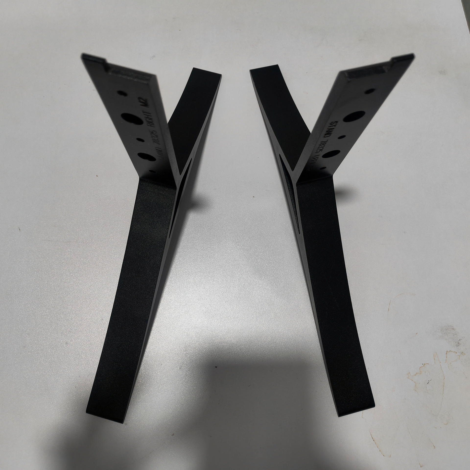 Aluminum alloy TV bracket