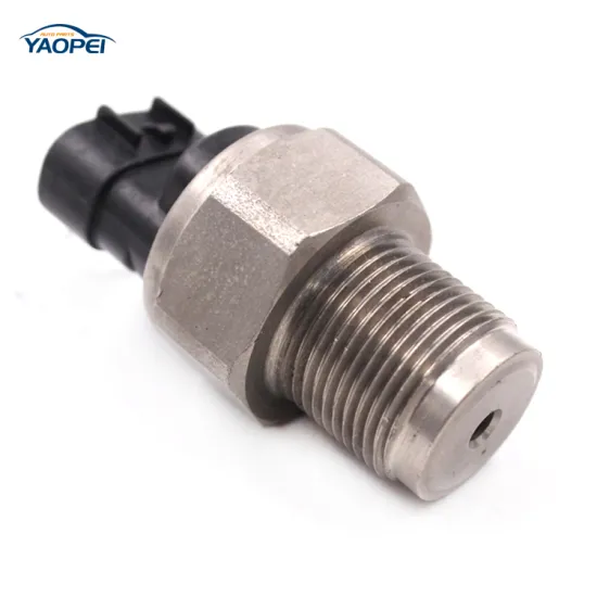 Diesel Common Rail Fuel Pressure Sensor for Toyota Hilux Hiace D4D 3.0L 89458-71010 499000-6121" 

However, for a search engine title, it might be more effective to simplify it slightly for better readability:

"Fuel Pressure Sensor for Toyota Hilux Hiace