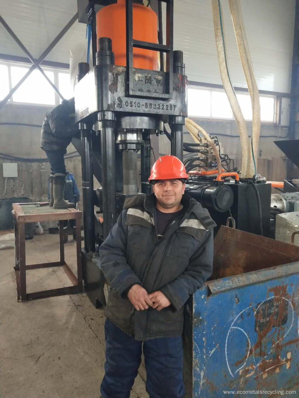 CE Sponge Iron Mill Scale Briquette Machine