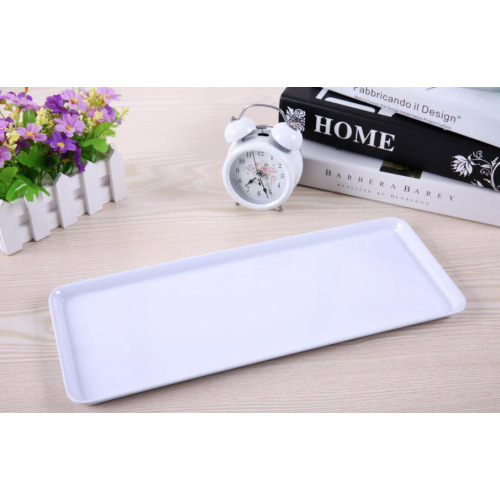 plateau de service rectangulaire blanc