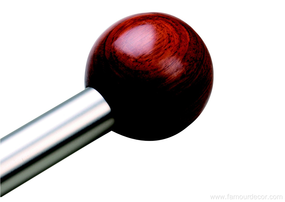 Round wood wood curtain rod