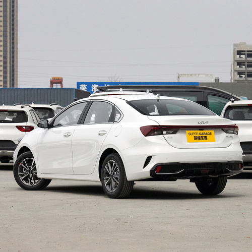 KIA Seltos 2024: Mașini electrice noi și folosite