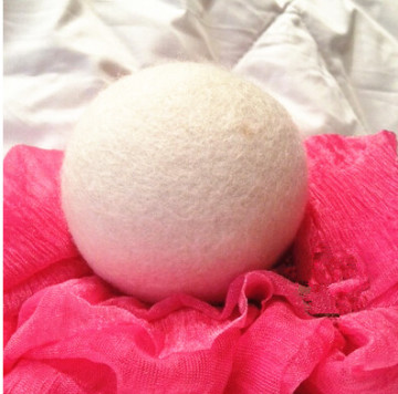 Customized wool dryer balls for laundry