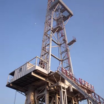 XJ550 (100T) Drilling e workover Rig Truck Molted Mobile