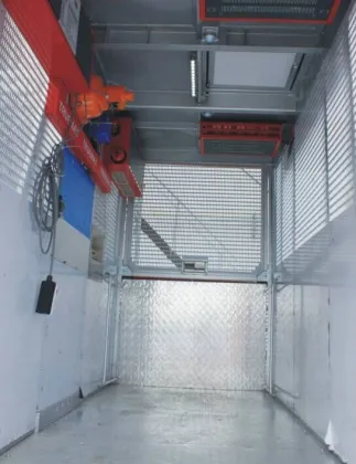 Construction hoist/lifter/elevator