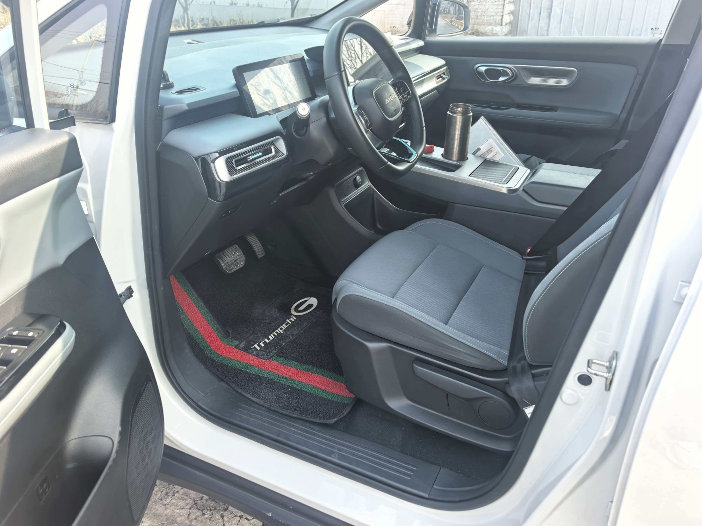 Pre Owned Aion Y 2025