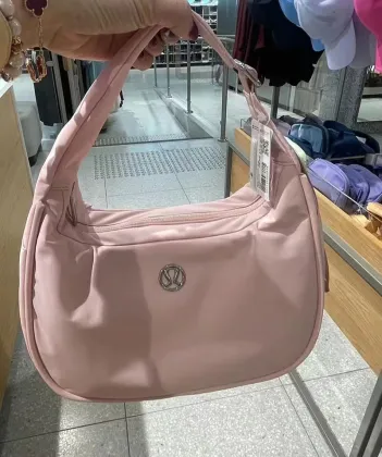 2024 Lululemon Mini Shoulder Belt Bag: A Versatile 4L Yoga, Sports, Crossbody, and Travel Bag