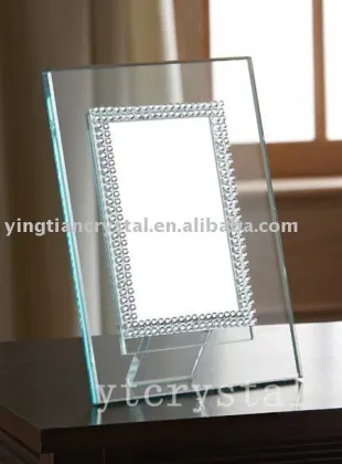 Pretty crystal photo frame