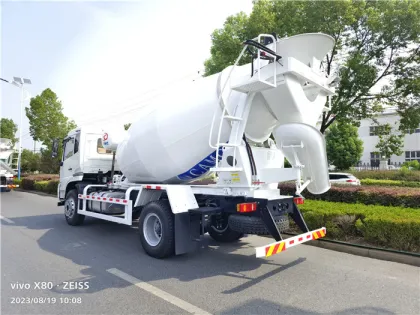 3m3 Dongfeng Concrete Mixer Truck