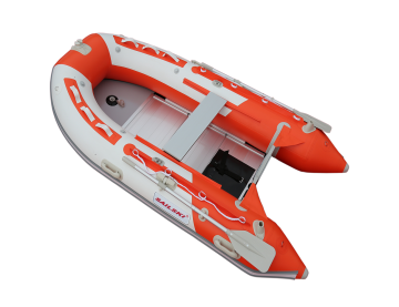Bateau gonflable Sailski à 3 personnes 2,7 m avec un moteur hors-bord de voile 8 ch