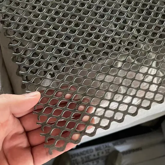 Custom Metal Stamping Mesh for Ceiling Decoration with Hole Pattern Customization