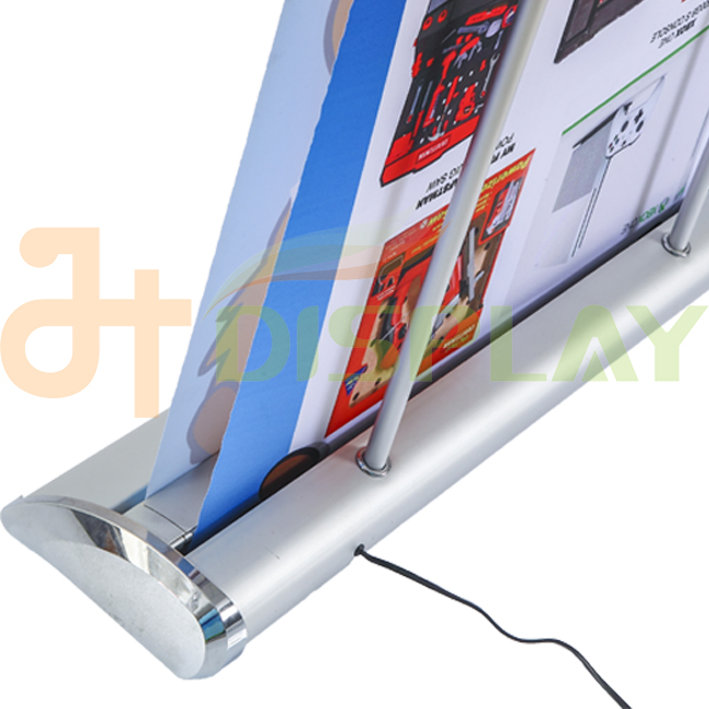 Luxury Electronic Moving Roll Up Display Stand