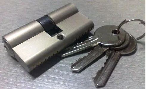 single lock cylinder