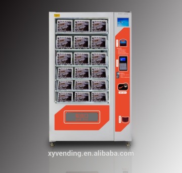 Eggs vending machine with elevator