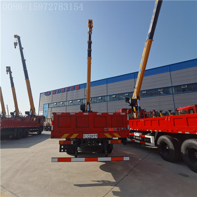 DONGFENG 270HP 6x4 14 tons truck mounted crane