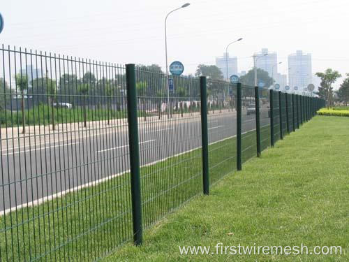 plastic coated chain link fence