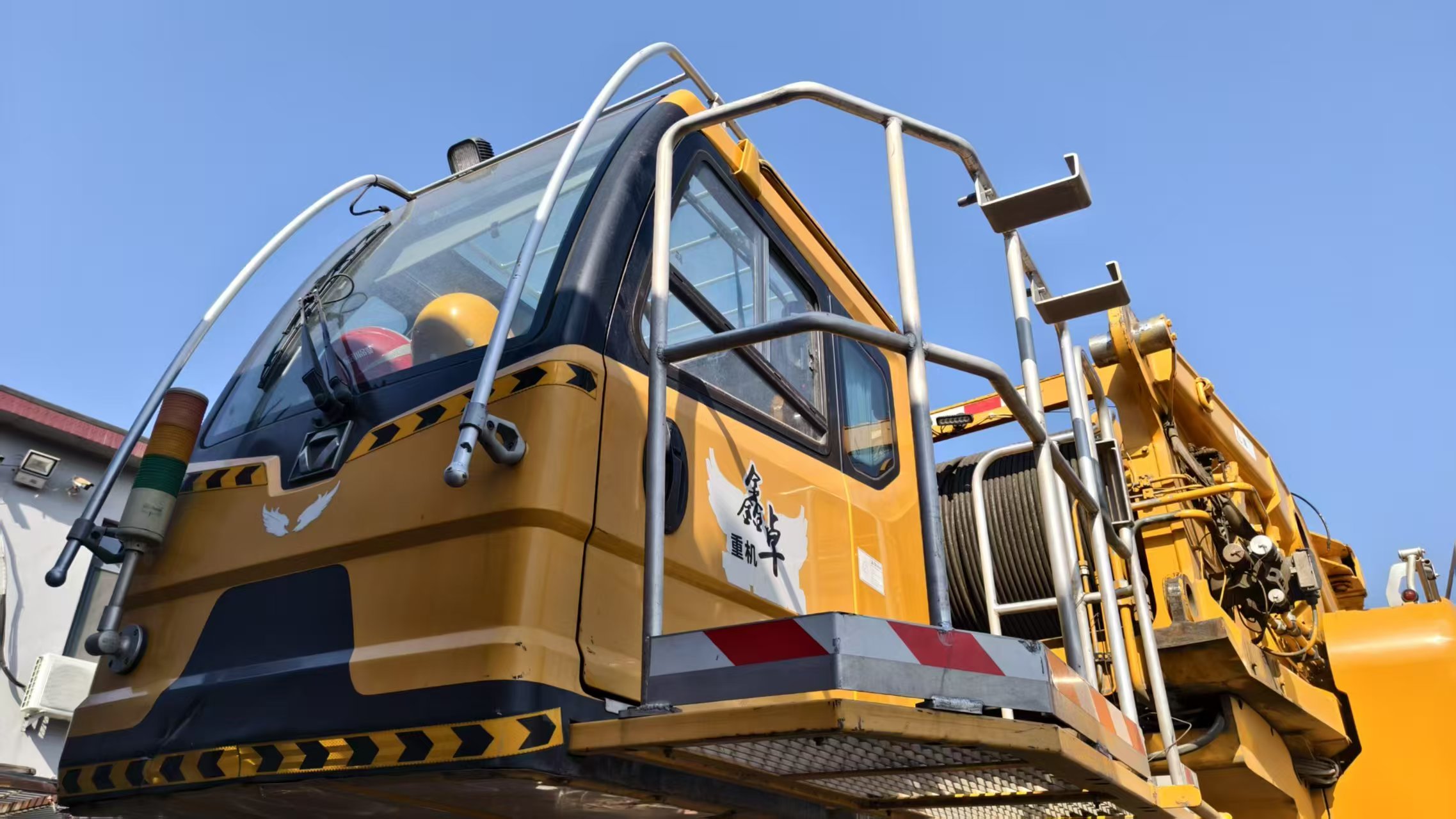 truck mounted crane with hydraulic boom truck mounted crane with hydraulic boom