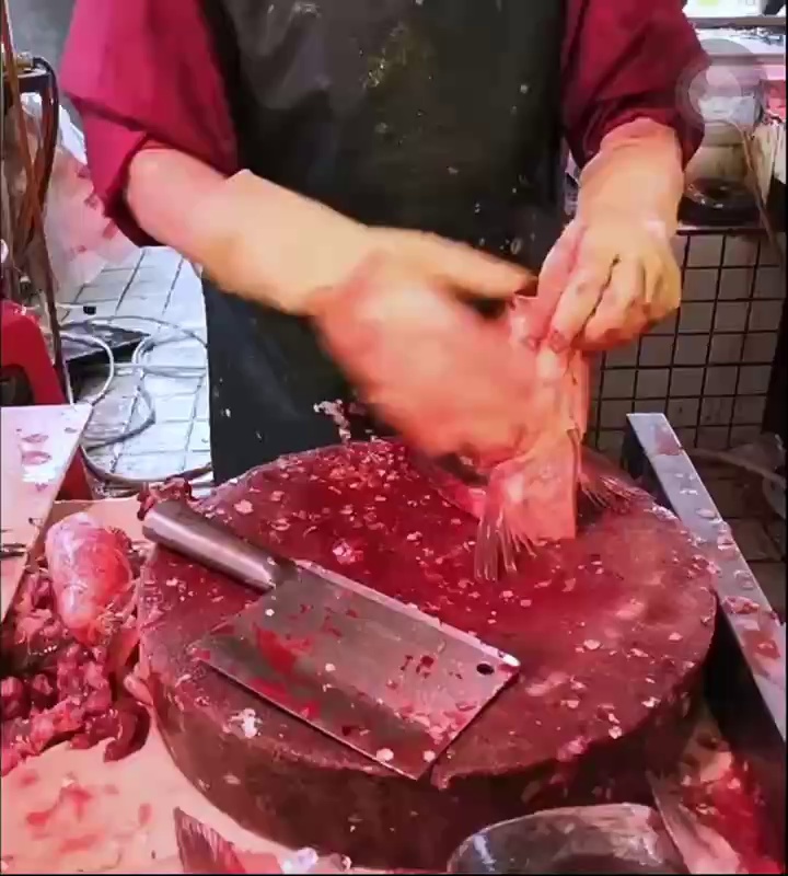Fish head knife