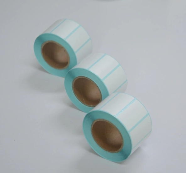 Pequeños rollos de papel de etiqueta térmica