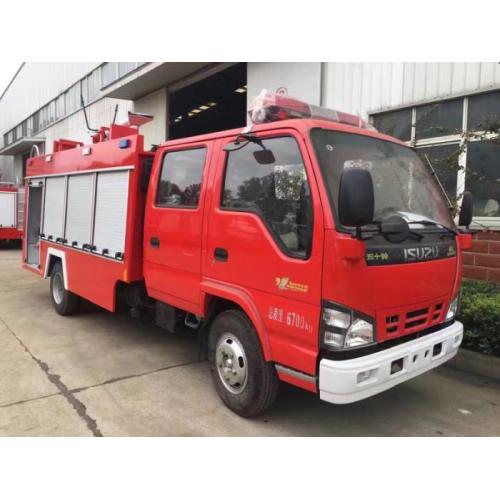 Isuzu 2 tas à eau ou camion de pompiers en mousse