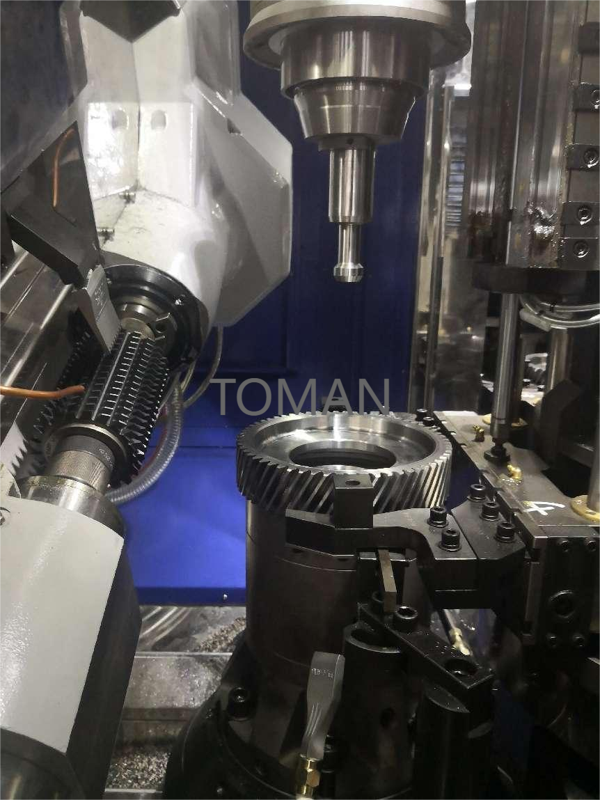 Toman Gear Hobbing Machine