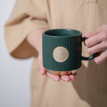 Tasse de café en céramique à double mur de luxe moderne respectueux de l'environnement