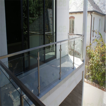 Balustrade Kaca Keselamatan dengan Saluran U Aluminium