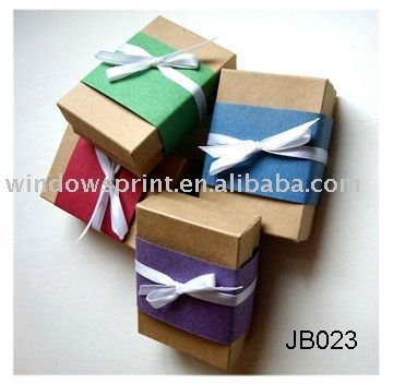 Paper Lip Gloss packaging