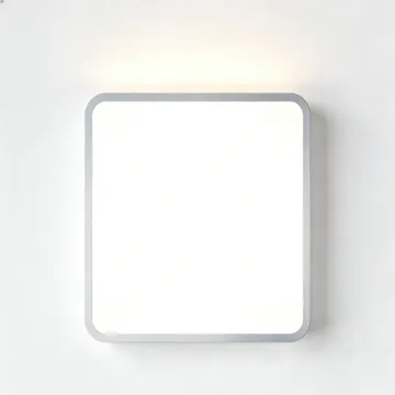 Ceiling lamp with balanced warm illumination