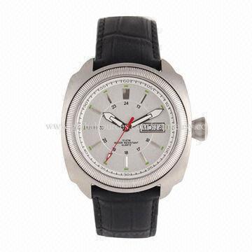 Newly Designed Mechanical Watch with Stainless Steel Case and Leather Band