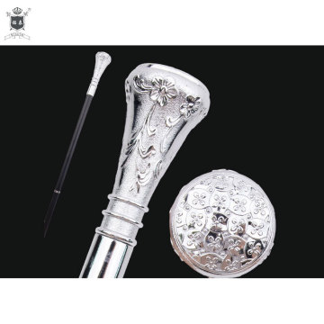 عصا حرفية من قطعة واحدة من خشب الجوز