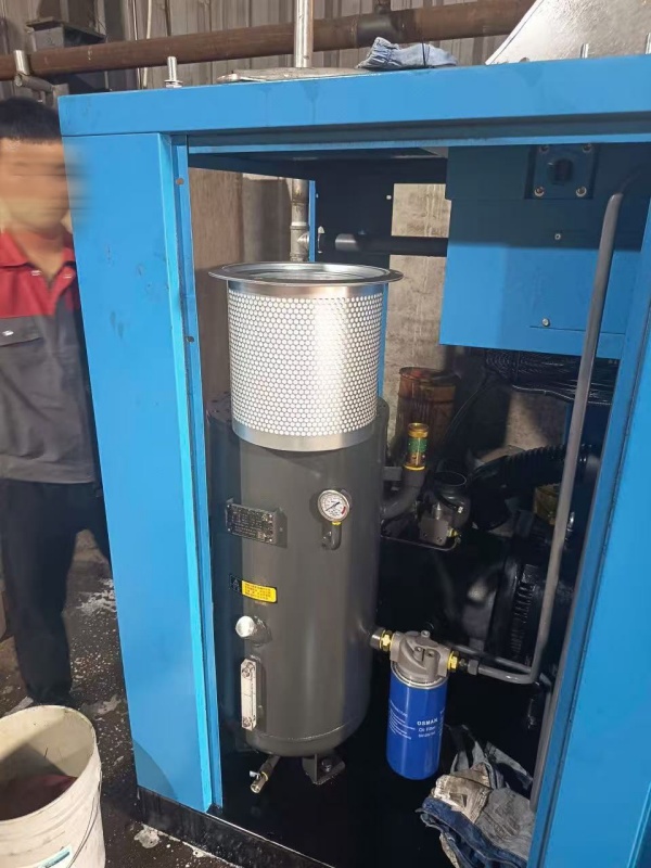 screw compressor separator