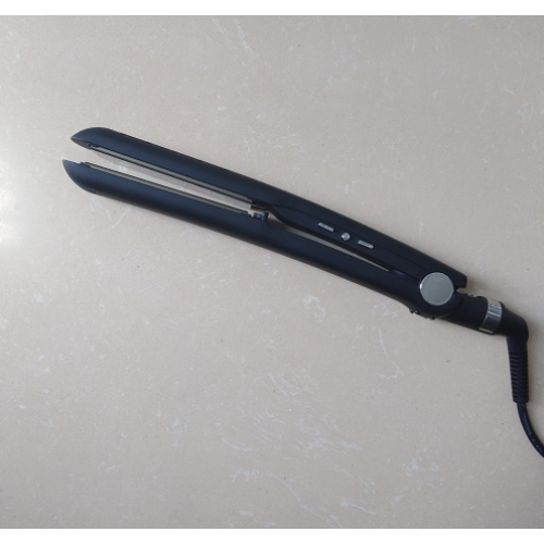 Automatically Temp Regulate 50W Titanium Plates Flat Iron