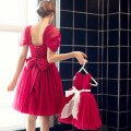 Robe de fête rouge chaude