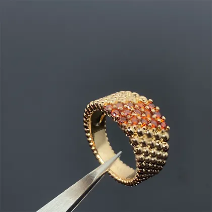 Stylish Women's Gold Plated 18k Inlaid Red Diamond Stainless Steel Clover Ring