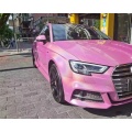 Vinilo de automóvil rosa láser holográfico brillante