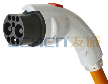 Vehicle connector plug