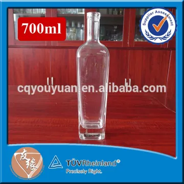 cork top 700ml liquor glass bottle for whiskey