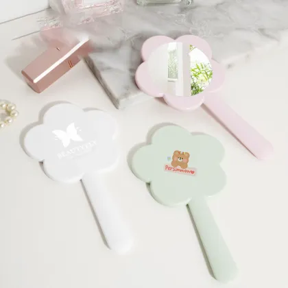 Personalized Mini Flower Shape Portable Makeup Mirror