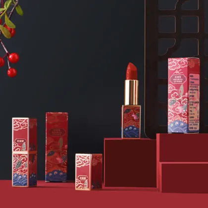 Cosmetic Lipstick with Flower Inside