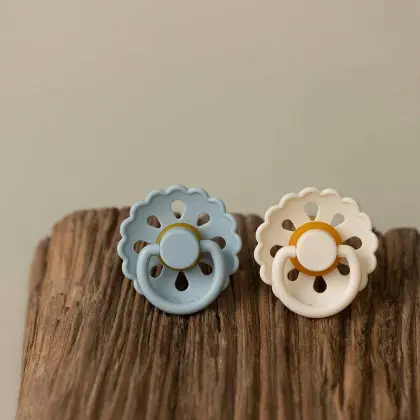 Flower Shaped Silicone Baby Pacifier Soothing Teething