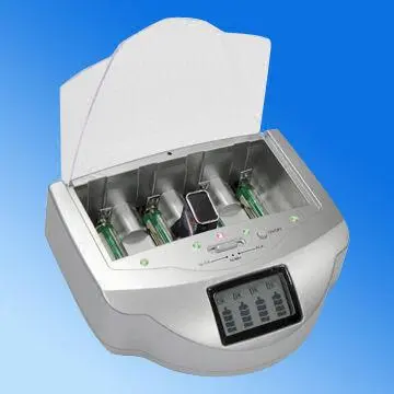Rechargeable alkaline battery charger