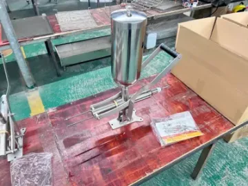 China-Origin Creamy Cake Filling Injection