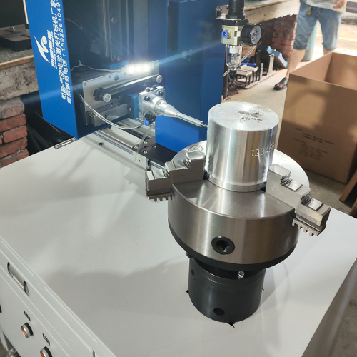 Máquina de marcação rotativa de flange compacta