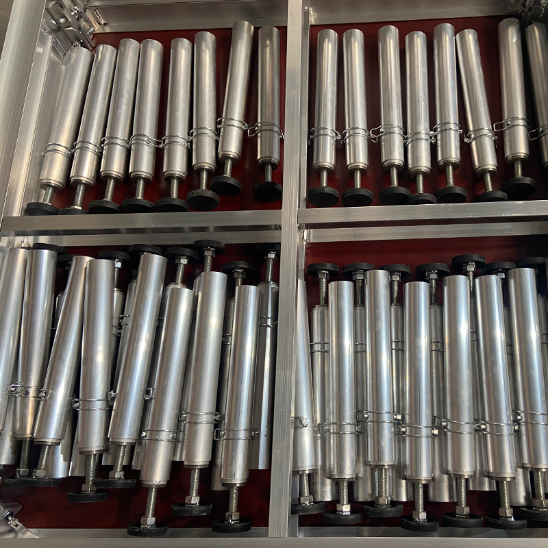 Adjustable Base for Stage Truss