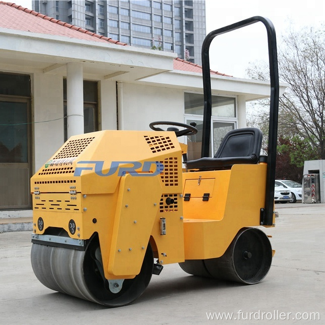 Hydraulic Drive Ride On Smooth Drum Road Roller (FYL-860)