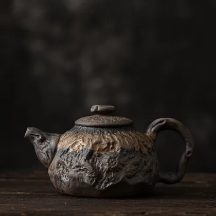 Handmade Japanese Gilding Iron Glaze Teapot